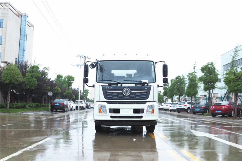 東風(fēng)天龍后八輪20噸噴霧車，國六綠化噴灑車